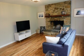 6025 Coon Tree Rd in The Plains, VA - Building Photo - Building Photo
