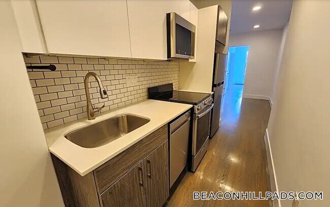 44 Joy St in Boston, MA - Building Photo - Building Photo