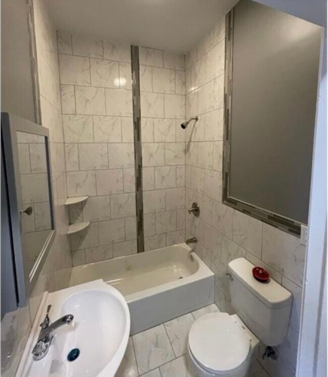 1839 W North Ave in Baltimore, MD - Building Photo - Building Photo