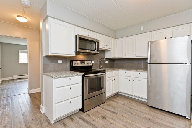property at 127 Franklin St
