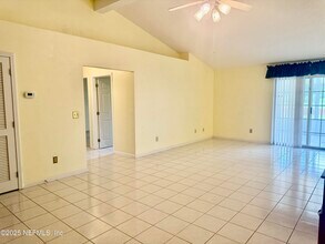 1948 Harbor Island Dr in Orange Park, FL - Building Photo - Building Photo