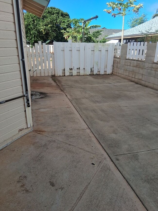 property at 87-125-125 Kulahanai Pl