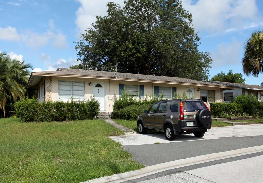 920-991 Sharon Ct in Oviedo, FL - Building Photo