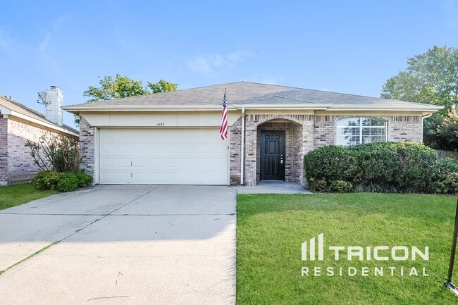 property at 4345 Park Creek Cir N