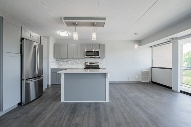 Rahway Plaza Apartments