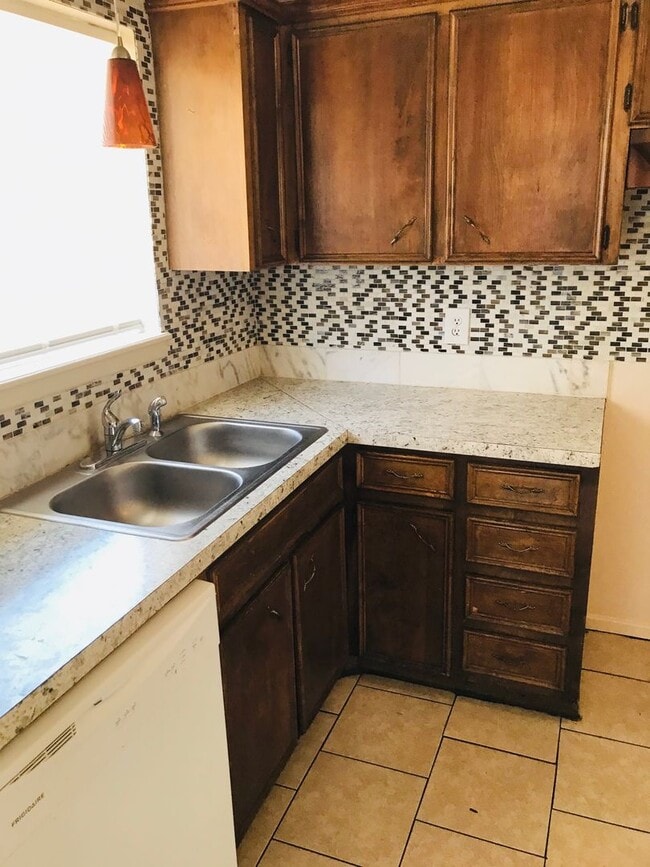 property at 2601 E Sunset Cir