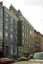 175 Sullivan St in New York, NY - Building Photo - Building Photo