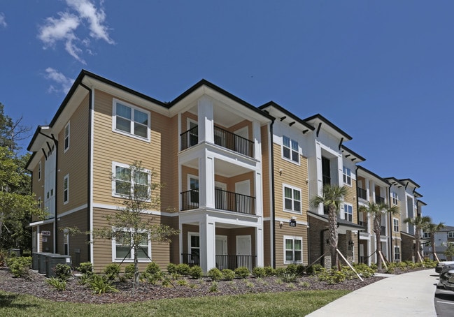 Broxton Bay Apartments