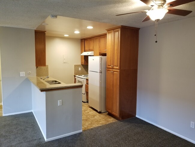 property at 2521 W Sunflower Ave