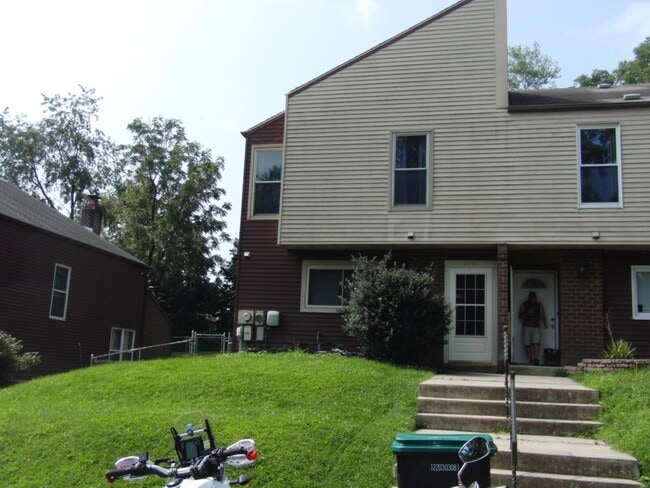 property at 1719 Julie Ct