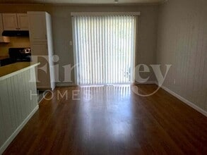 6863 Foxbend Ct in Florissant, MO - Building Photo - Building Photo