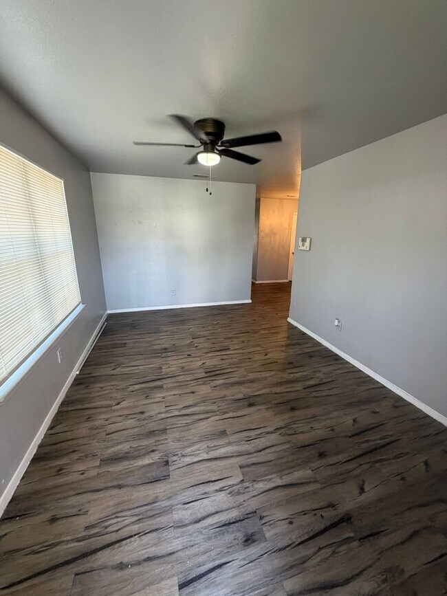 property at 5104-5106 Chapman St