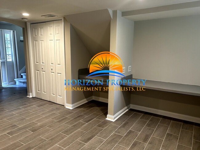 property at 3220 Rita Ln NW
