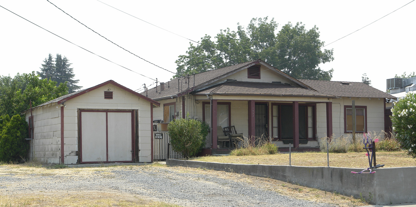 1837 Cavallo Rd in Antioch, CA - Building Photo