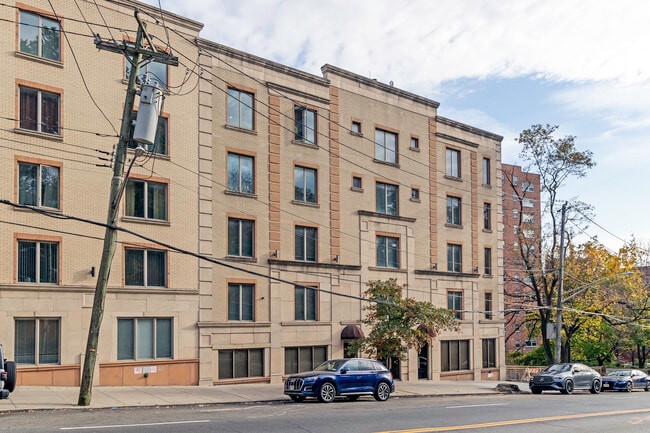 3174-3190 Riverdale Ave in Bronx, NY - Building Photo - Building Photo