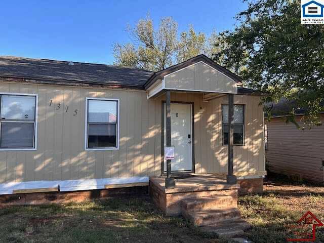 1315 SW E Ave in Lawton, OK - Building Photo - Building Photo