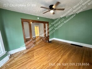 717 California St NW in Grand Rapids, MI - Building Photo - Building Photo