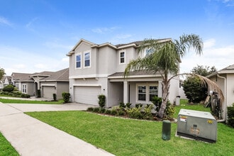 2400 Sanderling St in Haines City, FL - Building Photo - Building Photo