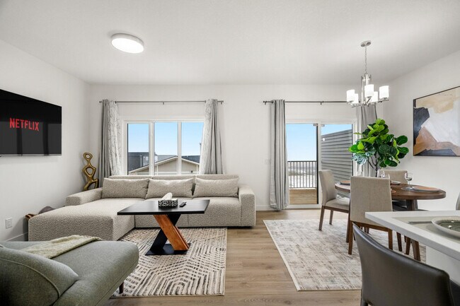 28 Heritage Mnr in Cochrane, AB - Building Photo - Building Photo