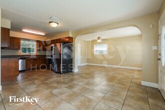 2107 W Herman St in Tampa, FL - Building Photo - Building Photo