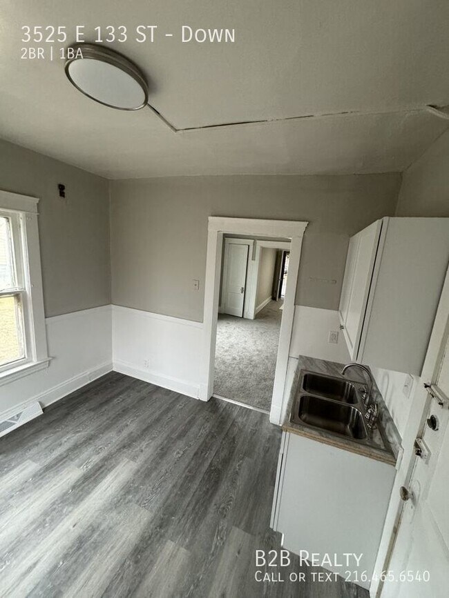 3525 E 133rd St-Unit -Down in Cleveland, OH - Building Photo - Building Photo