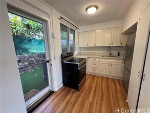 3630 Maunalei Ave in Honolulu, HI - Building Photo - Building Photo