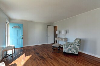 1601 Cromwell Ct in Charlotte, NC - Foto de edificio - Building Photo