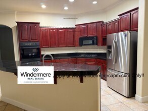 360 Hawkcrest Cir in Sacramento, CA - Building Photo - Building Photo