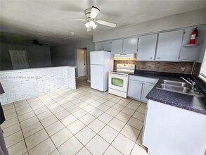 815 NW 16th St in Fort Lauderdale, FL - Building Photo - Building Photo