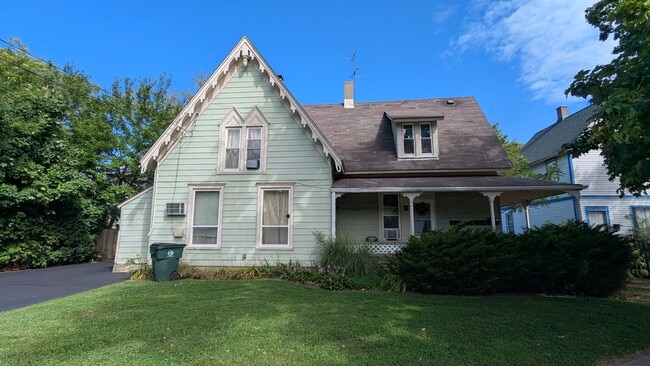property at 714 Glen Rock Ave