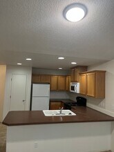 4981 Fontana Ct SE in Salem, OR - Building Photo - Building Photo