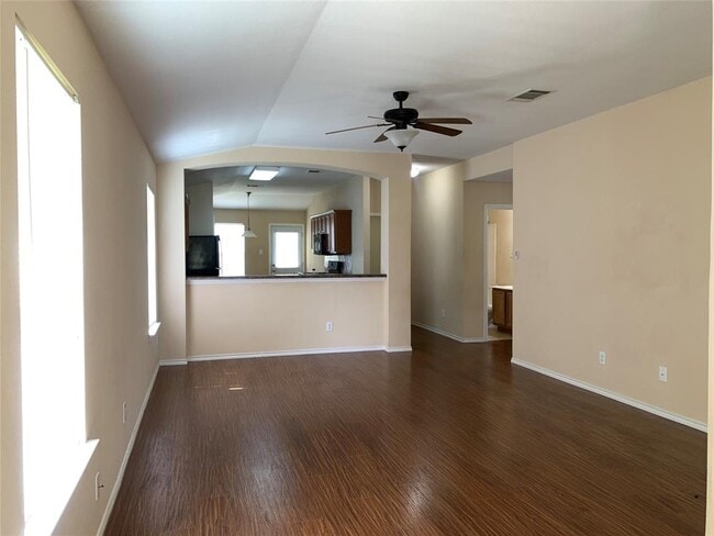 2338 Green Meadows Ln in Buda, TX - Building Photo - Building Photo