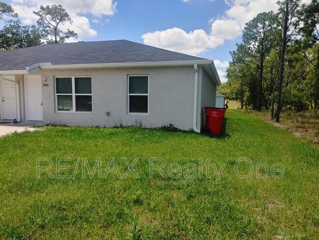 9480 N Travis Dr in Citrus Springs, FL - Building Photo - Building Photo
