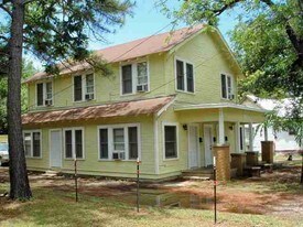 1017 Vine St in Brownwood, TX - Building Photo