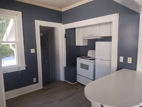 321 N Clay St in Macomb, IL - Building Photo - Building Photo