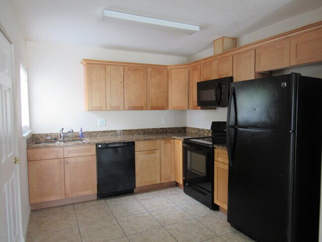 220 N Brevard Ave in Cocoa Beach, FL - Building Photo - Building Photo