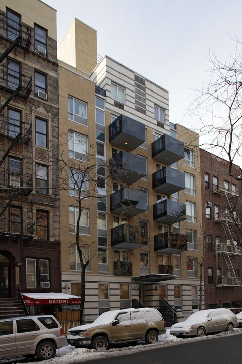 54 Saint Marks Pl in New York, NY - Building Photo