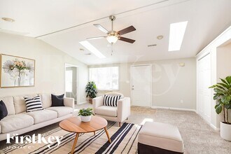 3312 S Parker Ave in Indianapolis, IN - Building Photo - Building Photo