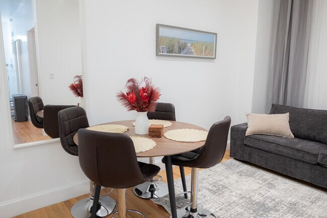 230 W 113th St in New York, NY - Building Photo - Building Photo