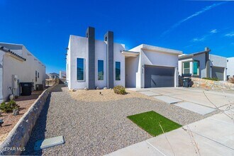 273 Hunstanton St in El Paso, TX - Building Photo - Building Photo