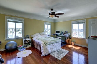 1140 S Rimpau Blvd in Los Angeles, CA - Building Photo - Building Photo