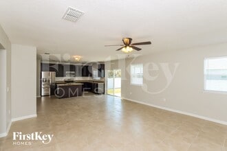 2124 Paoli Dr NE, Unit B-225 in Palm Bay, FL - Building Photo - Building Photo