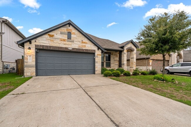 property at 1316 Goldilocks Ln