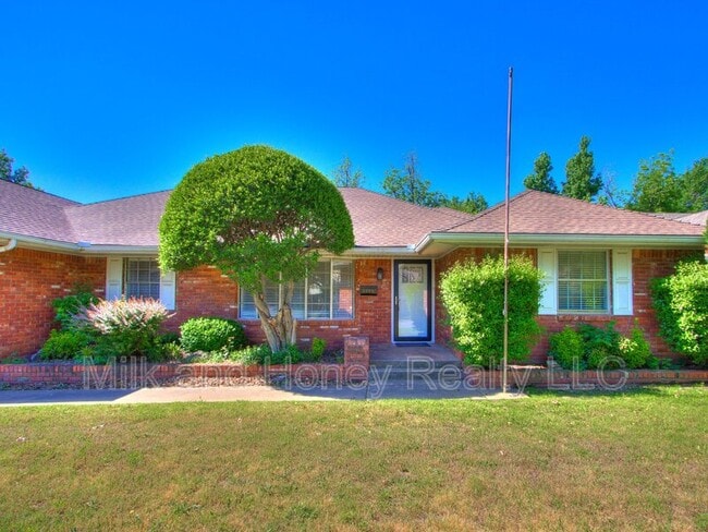 property at 3004 Kent Dr