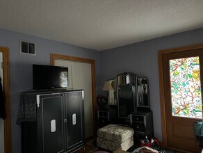 20 Magnolia Hill in West Hartford, CT - Building Photo - Building Photo