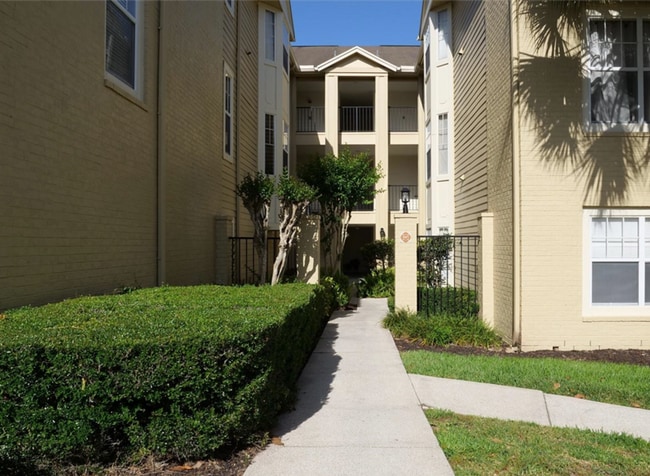 property at 413 Summit Ridge Pl