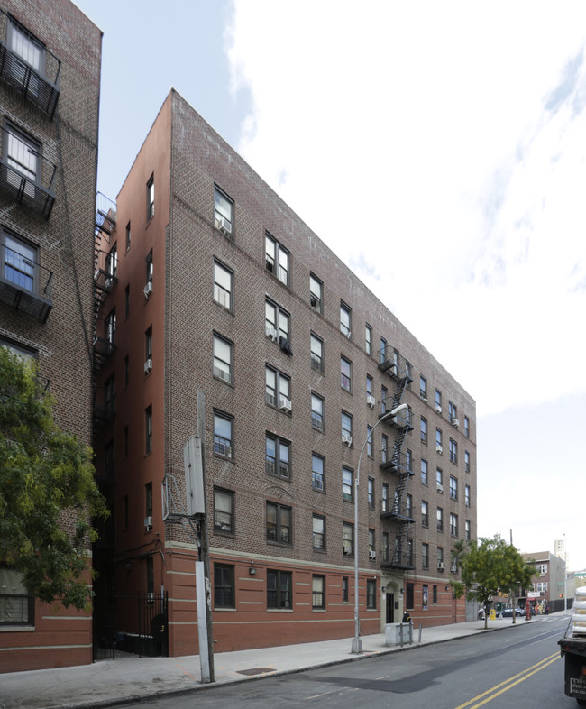 1034-1044 Avenue Saint John in Bronx, NY - Building Photo - Building Photo