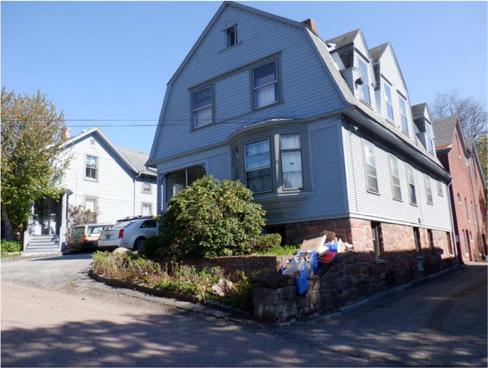 Jackson Court in Burlington, VT - Building Photo