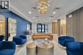 3817 HOWARD St in Windsor, ON - Building Photo - Building Photo