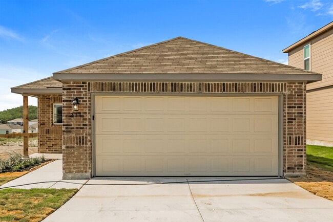 property at 211 TX-211